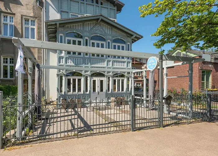 Lion - Chopina 29 With Parking 5 Min From The And Center Apartment